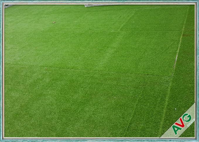 W รูปร่างความยืดหยุ่นสูงกลางแจ้งหญ้าเทียมจัดสวนหญ้าเทียม 0