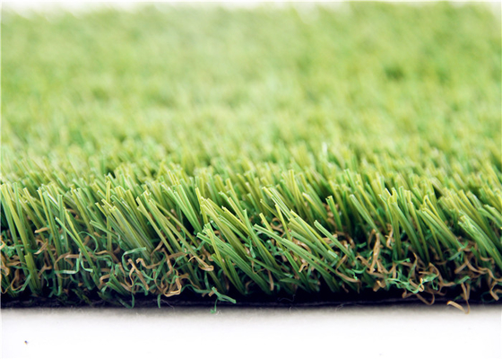 จีน หญ้าปลอมสีเขียวขนาด 15 มม. สำหรับสวนสนามหญ้าเทียมหญ้าเทียม ผู้ผลิต