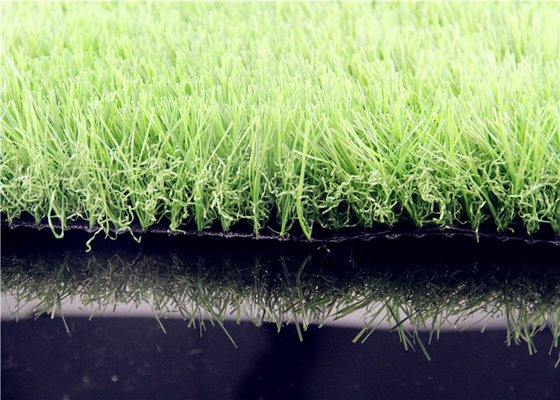 จีน พรมหญ้าเทียมสวนประดิษฐ์ทนทานสูง 55 มม. ความยืดหยุ่นสูง ผู้ผลิต