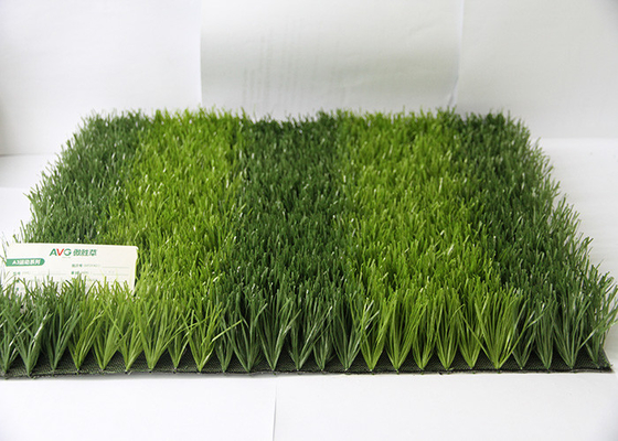 จีน AVG สนามฟุตบอลหญ้าเทียมความยืดหยุ่นสูง 50 มม. สีเขียวเข้ม ผู้ผลิต