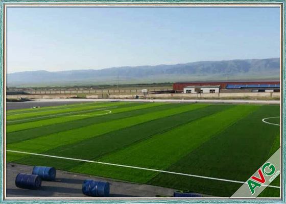 จีน ฟุตบอลมืออาชีพสนามหญ้าเทียม Anti - UV Monofilament PE หญ้าปลอมสำหรับภายนอก ผู้ผลิต