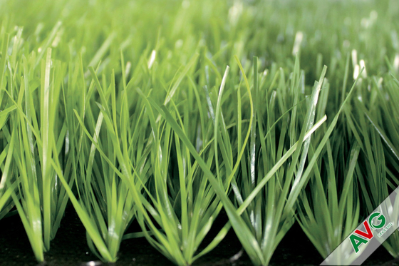 จีน Heavy Metal Free Multicolor PE หญ้าอ่อนและดูเป็นธรรมชาติ 9000Dtex ความสูงของกอง 20-50 ผู้ผลิต
