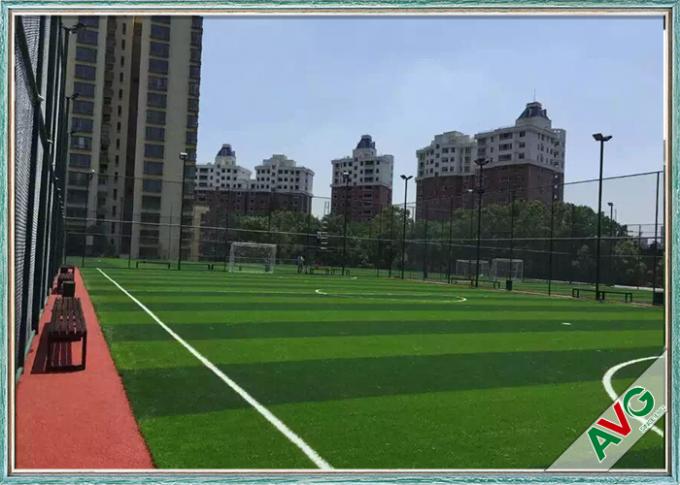 สนามหญ้าเทียม Apple Green / Field Green Football หญ้าเทียม 10000 Dtex UV Resistant 0