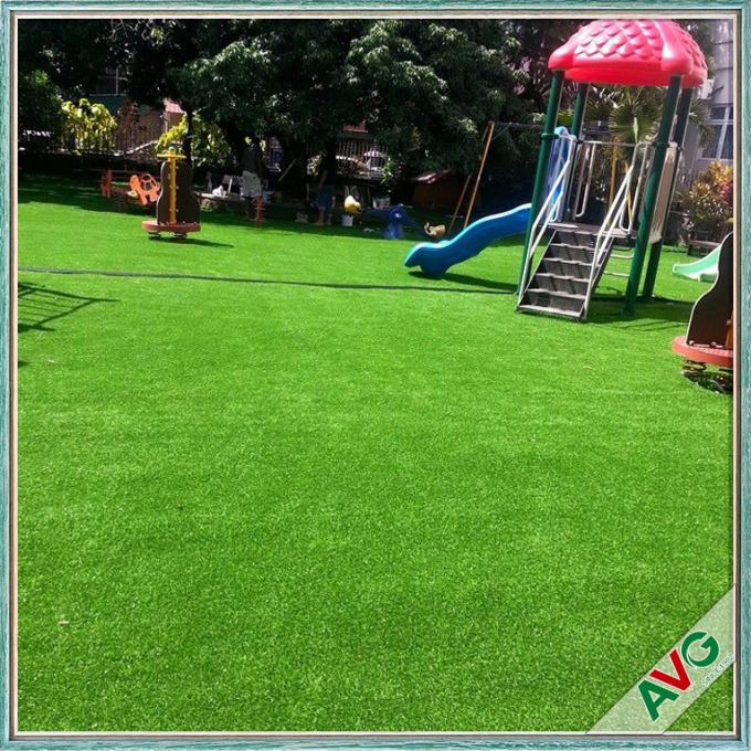 หญ้าพรมสวนธรรมชาติวางหญ้ากลางแจ้งสีเขียว Footbal Turf 35mm 1
