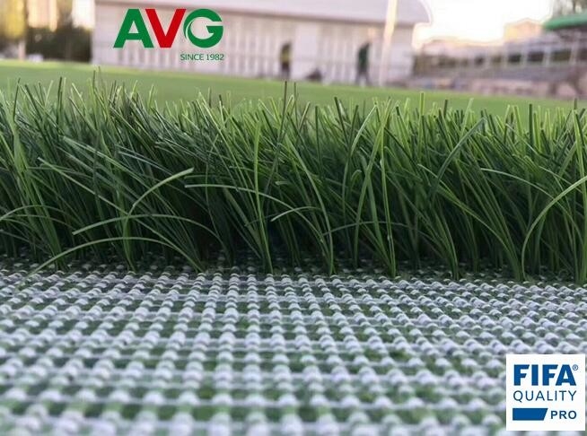 ข่าว บริษัท ล่าสุดเกี่ยวกับ AVG มาพร้อมระบบหญ้าทอเครื่องแรกในจีน  2